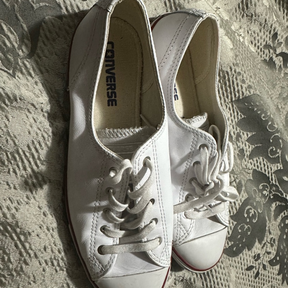 Converse white Leather